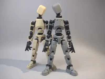 Boneco Dammy 13
